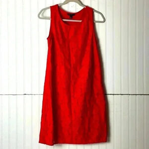Banana Republic Red lace cut out dress size 8 Zippered side closure. Date work